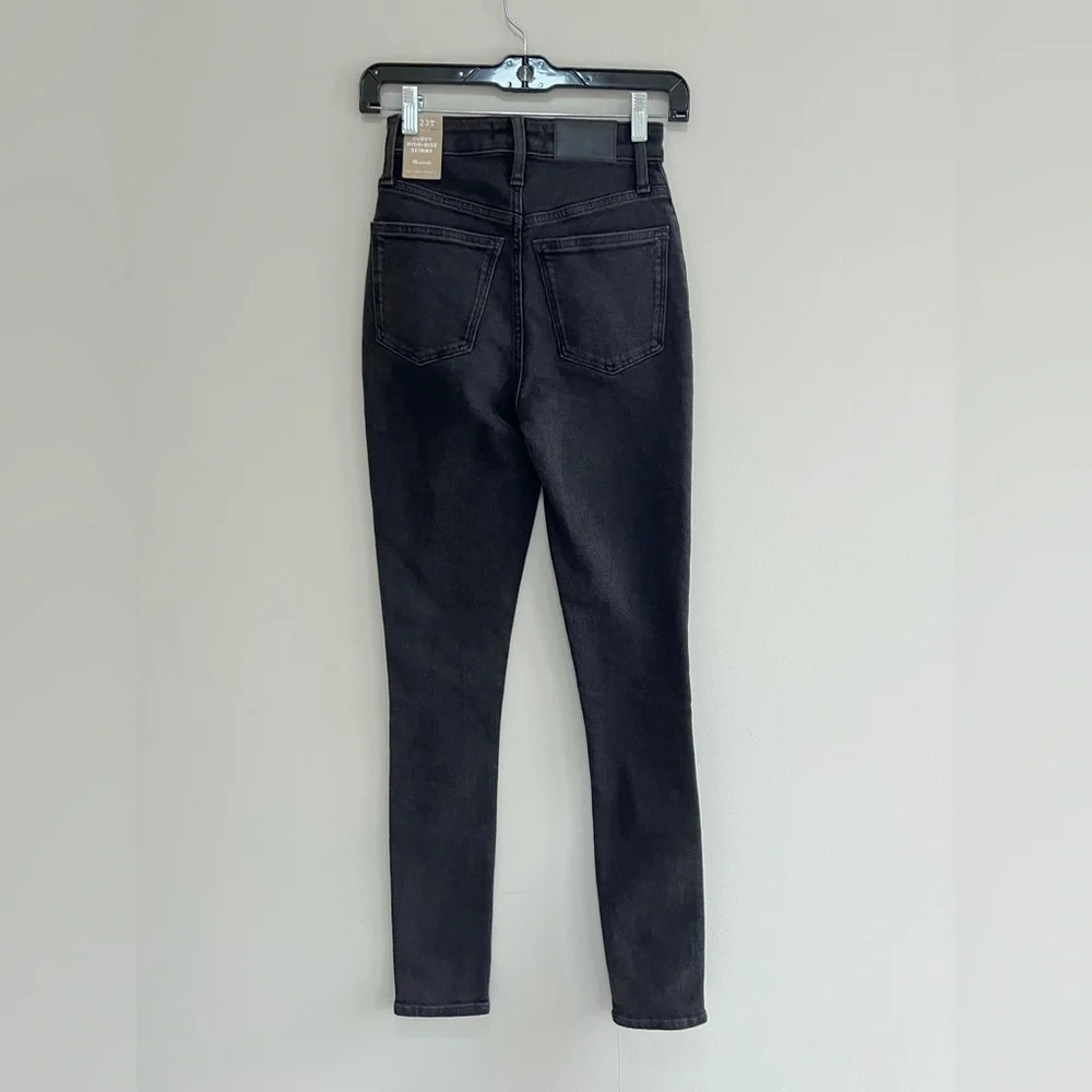 Madewell NWT Tall Curvy High-Rise Skinny Jeans in Starkey Black Wash, size 23T